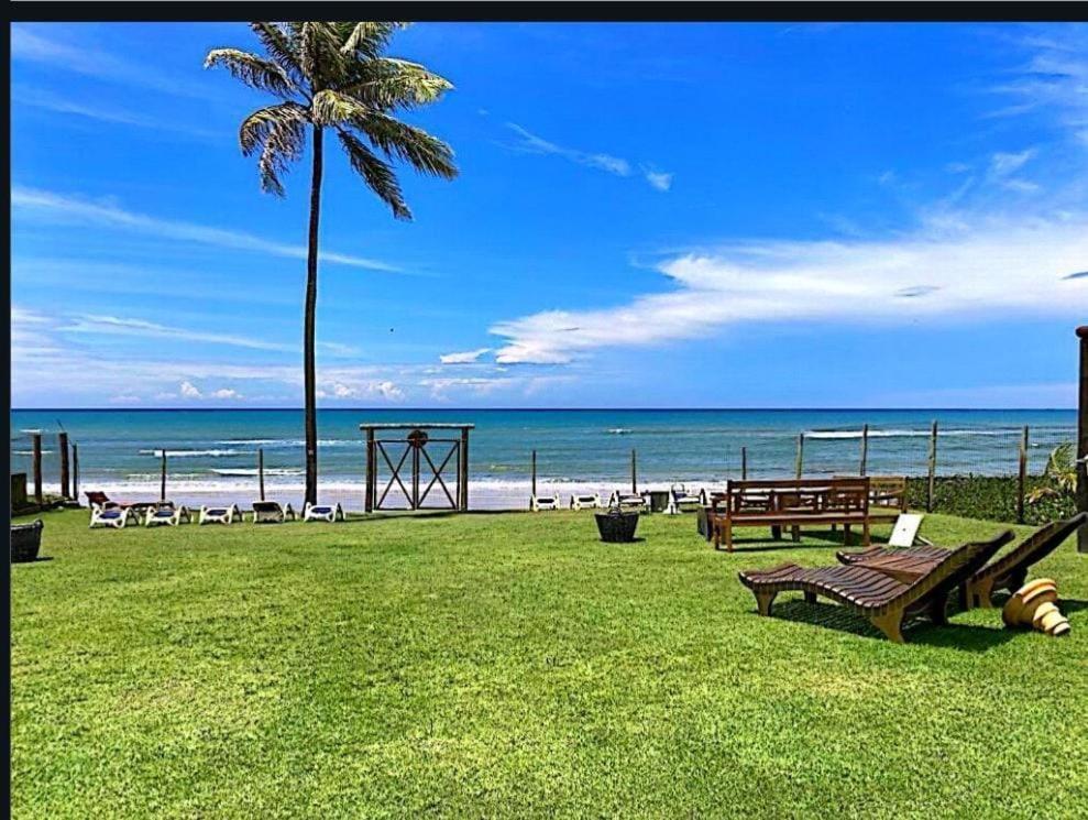 Terreo 3 Master Treebies A Beira Mar Bahia Apartment